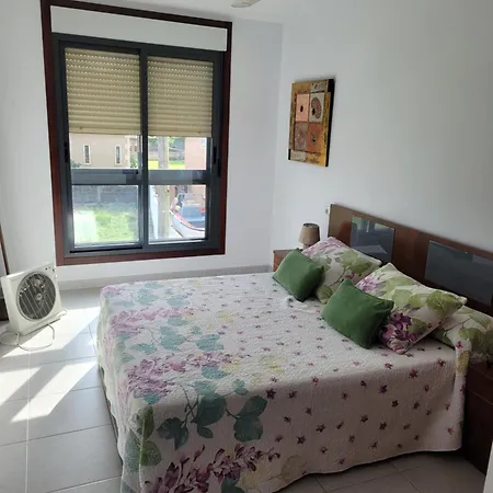 Piso Tranquilo En Aguino By Cristian&tamara 