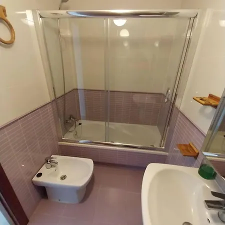 Piso Tranquilo En Aguino By Cristian&tamara 